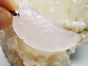 Pendentif : QUARTZ ROSE
