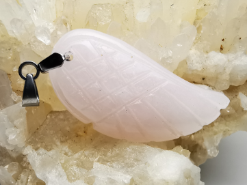 Pendant: PINK QUARTZ