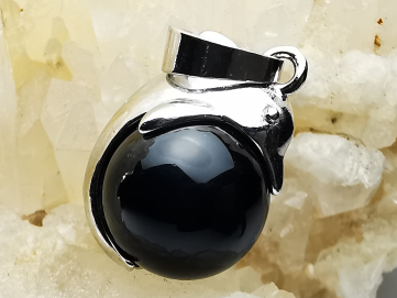 Pendentif : ONYX