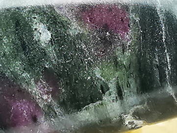 Pendentif : EUDIALYTE