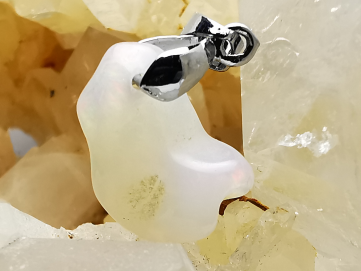 Pendentif : OPALE
