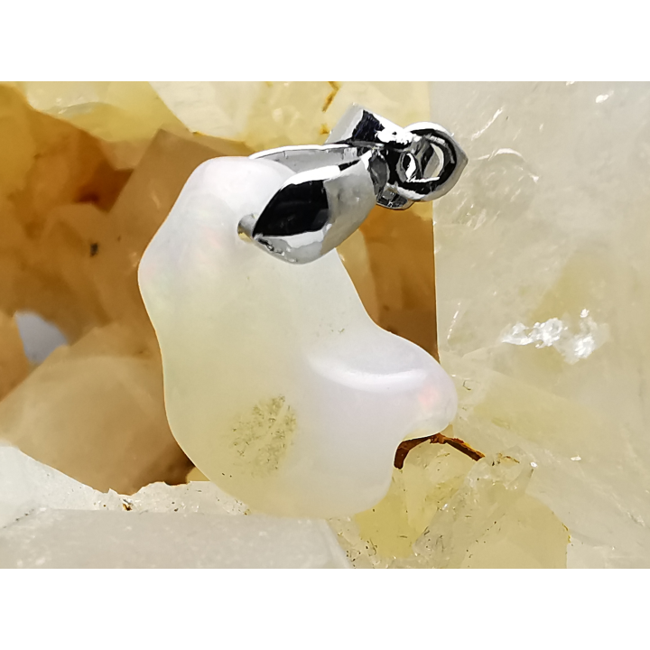 Pendant: OPAL
