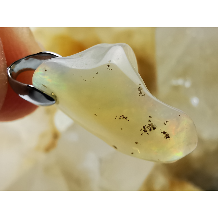 Pendant: OPAL
