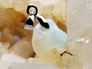 Pendentif : OPALE