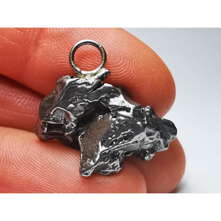 Pendentif : météorite (Sidérite) Campo del Cielo, Argentine