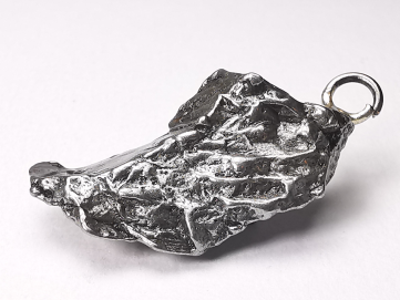 Pendentif : météorite (Sidérite) Campo del Cielo, Argentine