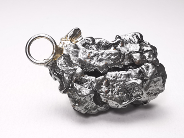 Pendentif : météorite (Sidérite) Campo del Cielo, Argentine
