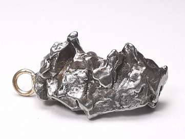 Pendentif : météorite (Sidérite) Campo del Cielo, Argentine