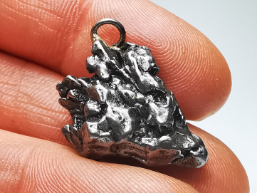 Pendentif : météorite (Sidérite) Campo del Cielo, Argentine