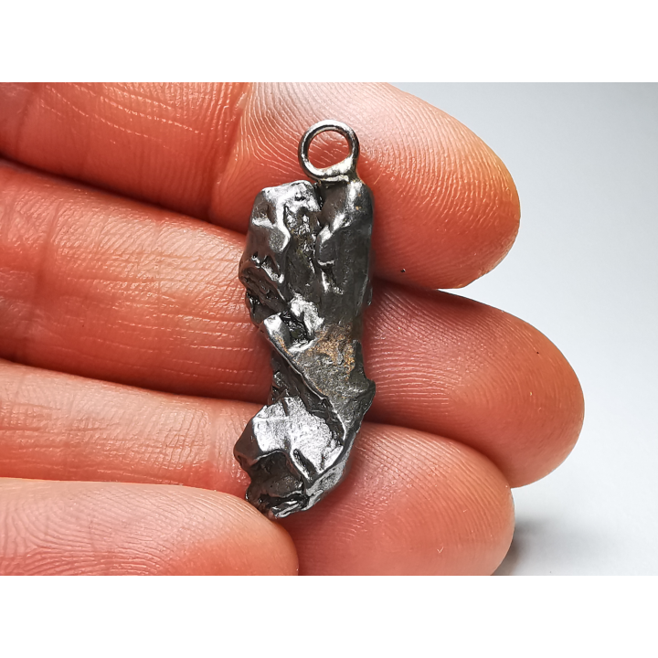 Pendentif : météorite (Sidérite) Campo del Cielo, Argentine