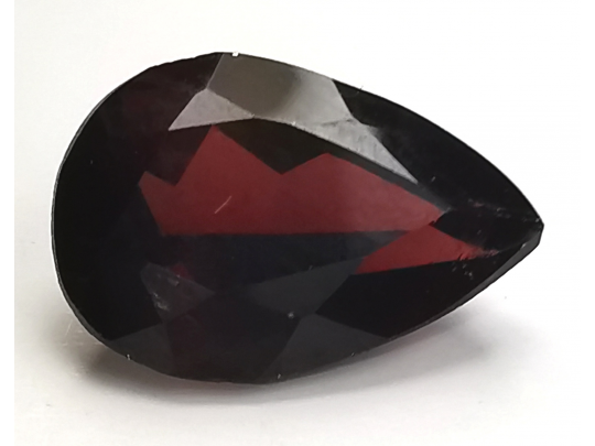 Garnet variety rhodolite