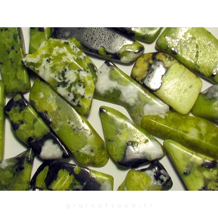 pierre roulée: lizardite