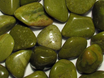 pierre roulée: opale verte