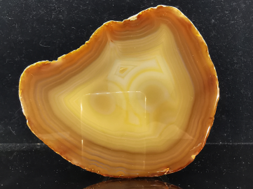 Belle tranche d'AGATE NATURELLE  du BRESIL